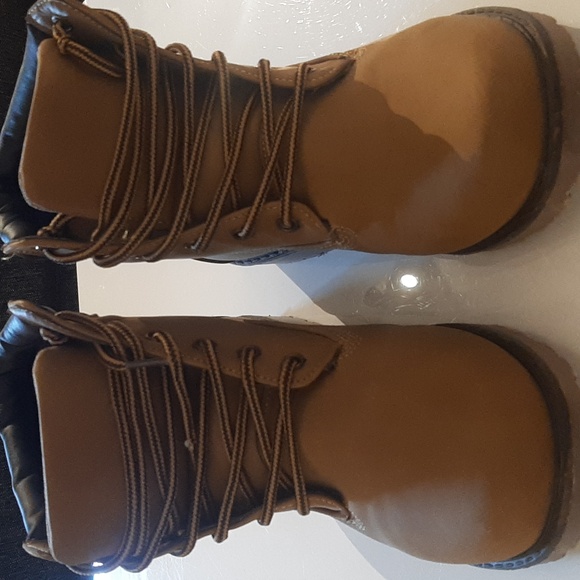 Construction booties - Picture 2 of 3